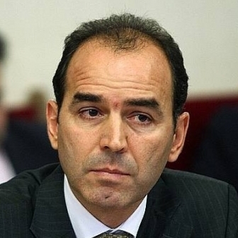 Иван Искров