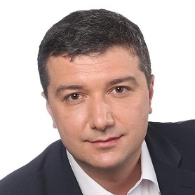 Драгомир Стойнев