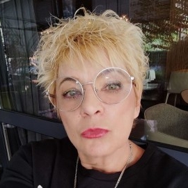 Веселина Томова