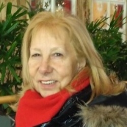 Александра Школска