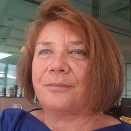 Анелия Крушкова