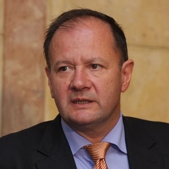 Михаил Миков