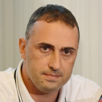Ивайло Петев