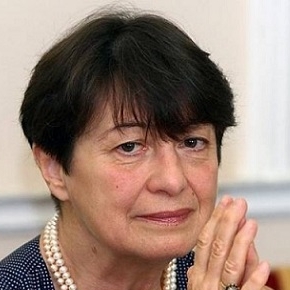 Емилия Друмева