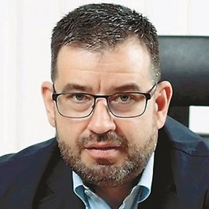 Момчил Мавров