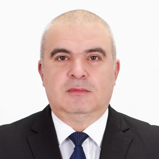 Маноил Манев