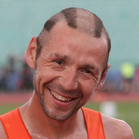 Йоло Николов