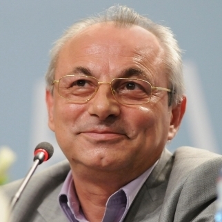 Ахмед Доган
