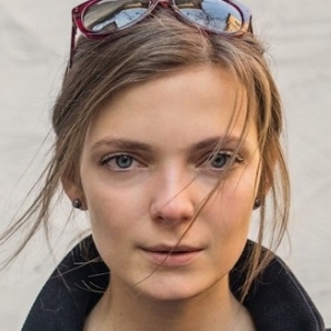 Нора Шопова