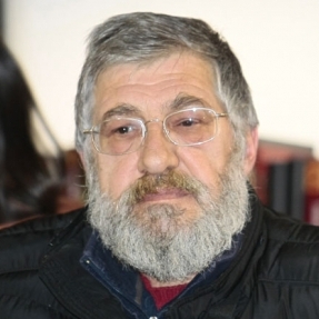 Деян Енев
